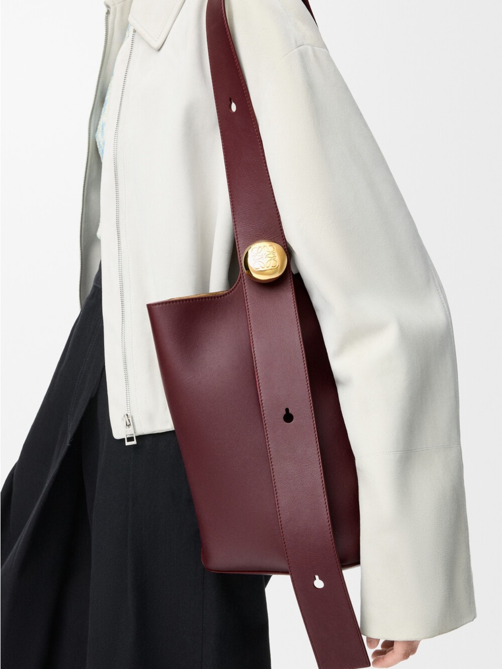 Loewe medium Pebble tote dark burgundy  / deep plum